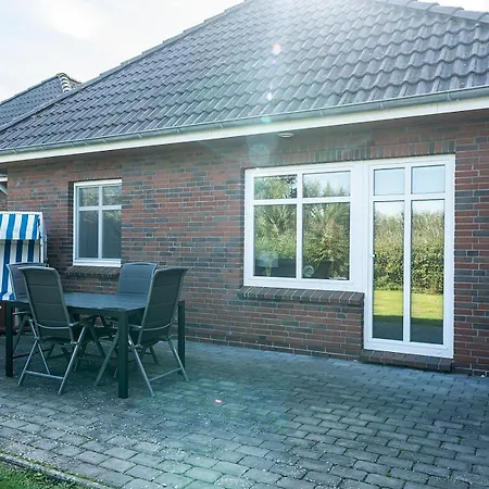 Nyaraló Moderne Doppelhaushaelfte Nahe Und Deich In *