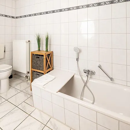 Moderne Doppelhaushaelfte Nahe Und Deich In