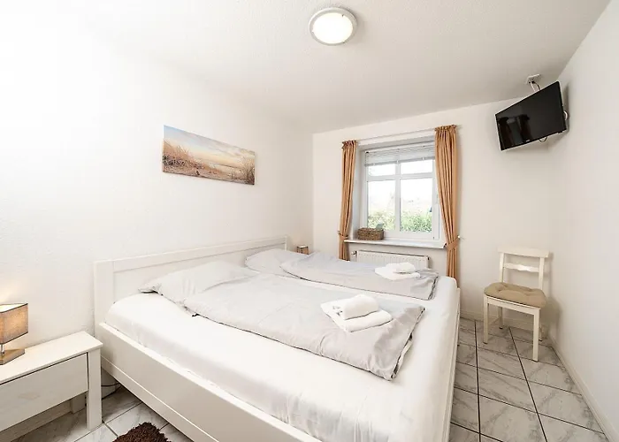 Moderne Doppelhaushaelfte Nahe Und Deich In Semesterbostad Dagebüll